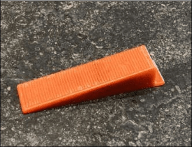 Ceramic Tile Leveling System_Wedge